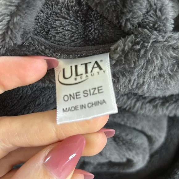 Womans Robe - Picture 5 of 5